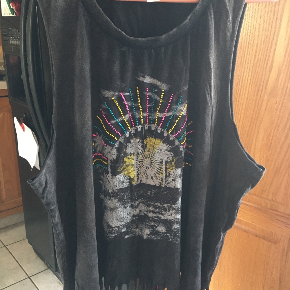 Torrid 3 sleeveless fringed top